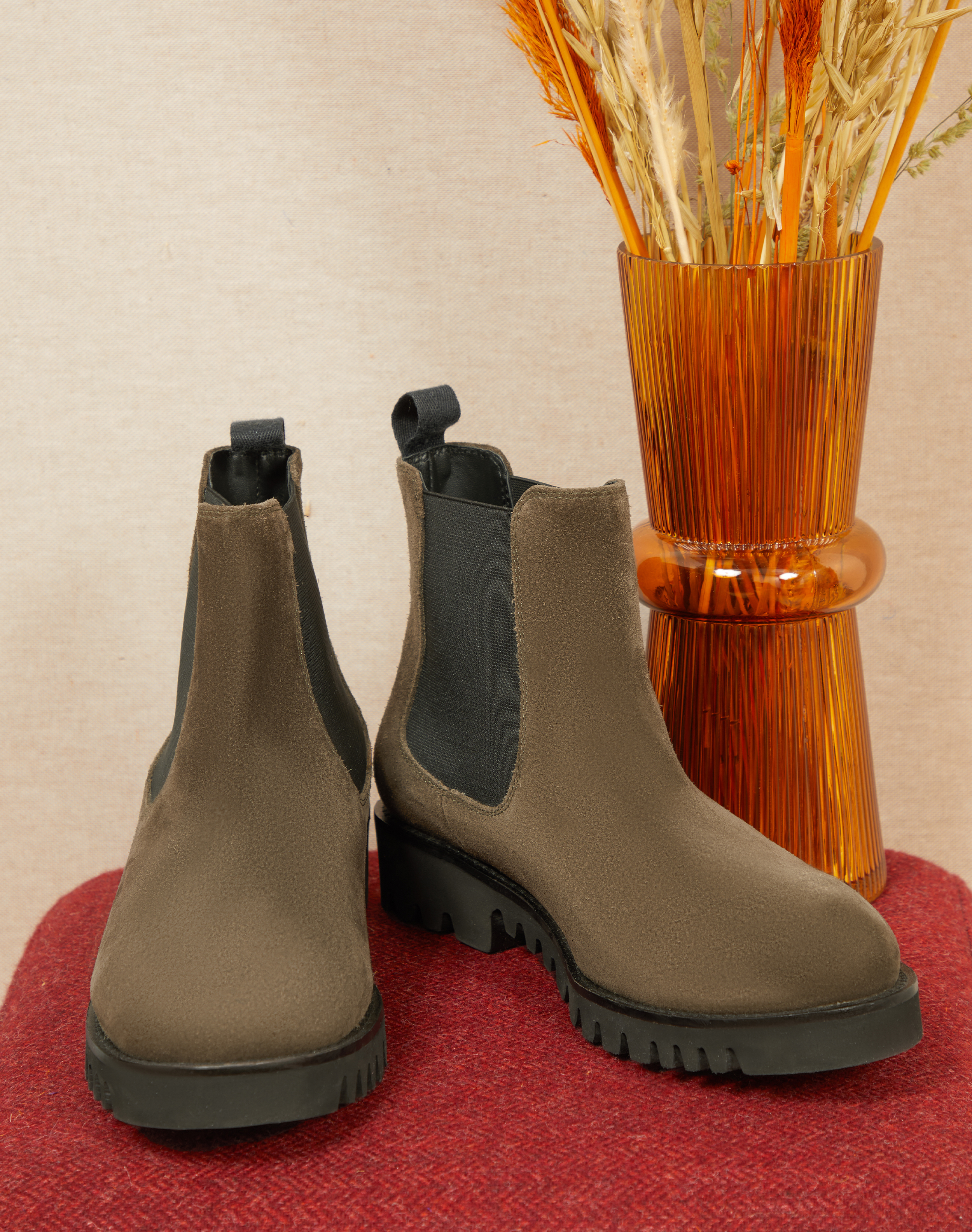 Suede Chelsea Boots Olive